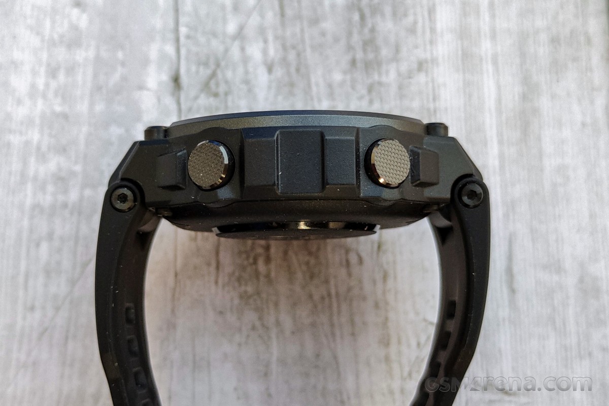 Amazfit T-Rex Pro: Rugged smartwatch with 100m water resistance and 18 days  of battery life - SoyaCincau