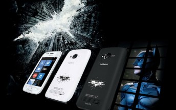 Flashback: Batman and Superman love Nokia, the X-Men use LG
