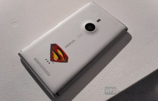 Nokia Lumia 925 Man of Steel limited edition (available only in China, 925 units made)