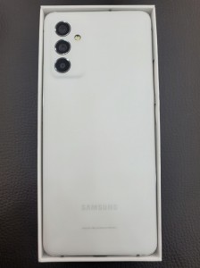 Samsung Galaxy Quantum2 (aka Galaxy A82) in its retail package for SK Telecom