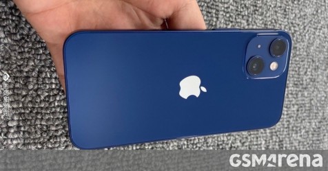 A prototype iPhone 13 mini was photographed, and the two cameras are now mounted diagonally
