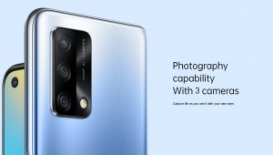 The 4G model has a triple camera on the back