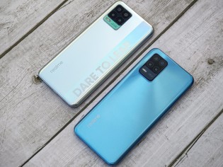 Realme 8 Pro y Realme 8 5G uno al lado del otro