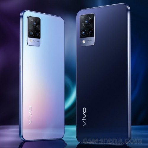 vivo V21 5G in Sunset Dazzle and Dusk Blue colors