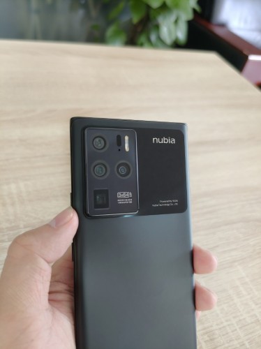 Design do nubia Z30 Pro revelado antes do lançamento de 20 de maio, VP compartilha mais amostras de câmeras