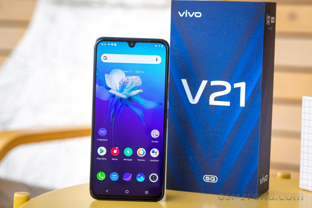 vivo V21 5G in for review