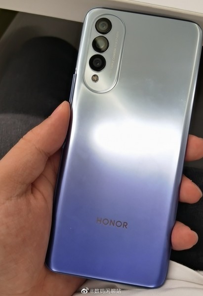 Honor X20’s design revealed in leaked live image