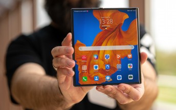 Honor is bringing a foldable with an 8” main display, the secondary is 6.5”