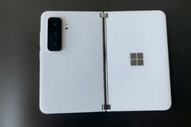 Microsoft Surface Duo 2 leak shows triple camera setup - GSMArena