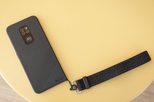 Motorola Defy (2021) has a lanyard eyelet