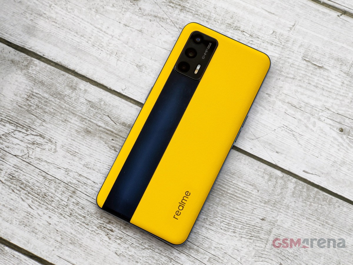 realme gt 5g yellow