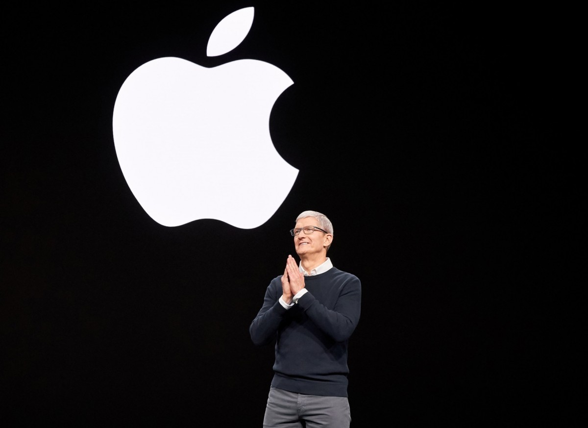 Apple employees demand change in internal company practices in open letter