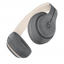 Beats Studio3 ACW* (images: Apple)