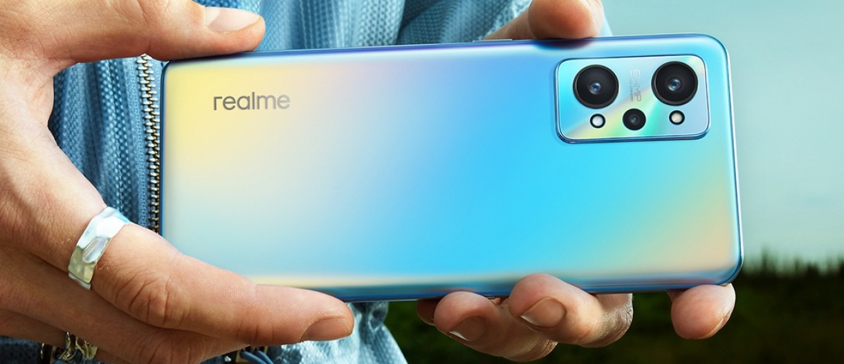 Realme sells over 100,000 GT Neo2 units in one day -  news
