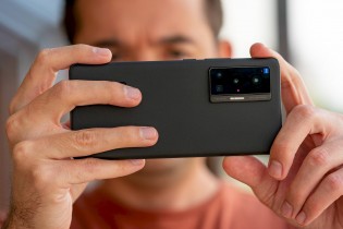 The vivo X70 Pro (global) camera uses a custom IMX766V sensor and ZEISS T* anti-reflective coating