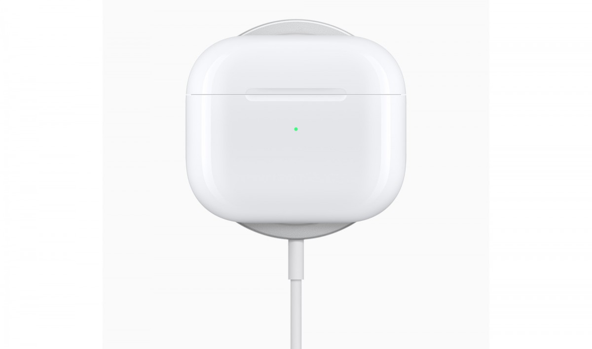 Apple ra mắt AirPods 3 với thời lượng pin dài hơn và hỗ trợ MagSafe, Gói giọng nói của Apple Music