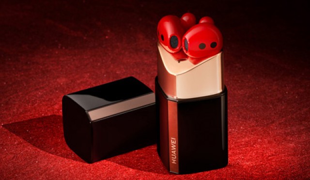 Huawei FreeBuds Lipstick (image: Huawei)