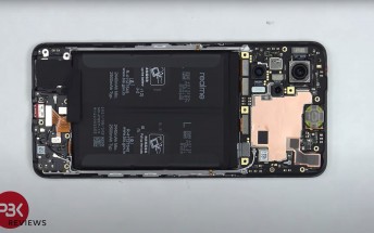 Realme GT Neo2 disassembly reveals it’s fairly easy to replace battery and screen