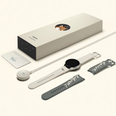 Samsung Galaxy Watch4 Maison Maison Kitsuné (images: Samsung)