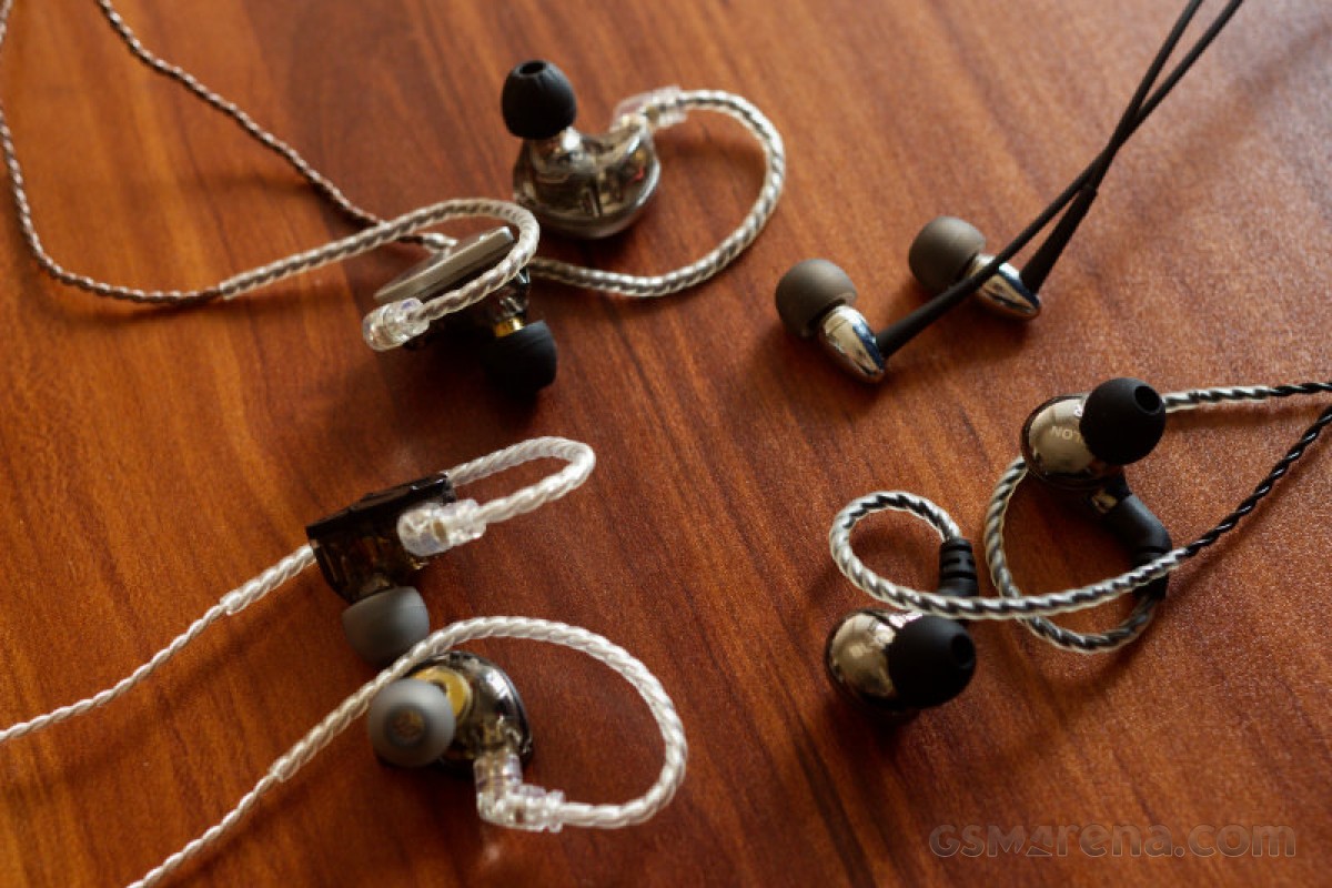 Earphones comparison online website