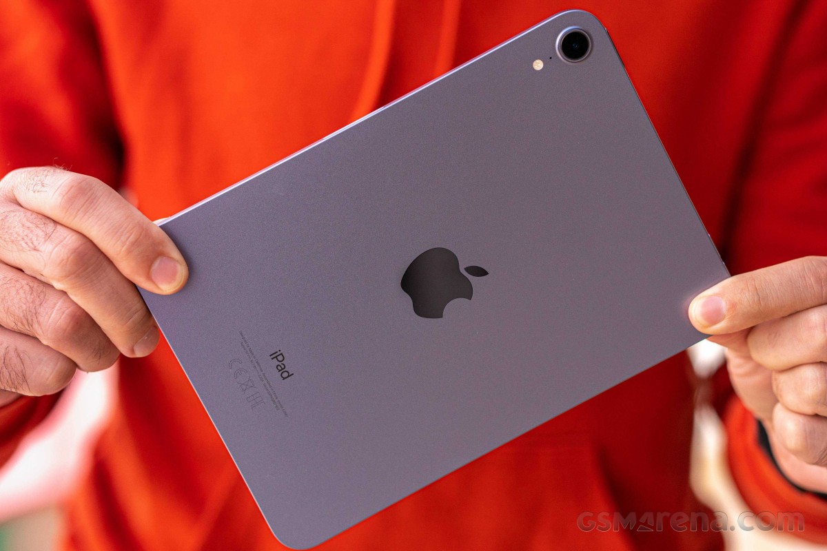 Apple prioritizes iPhone 13 production over new iPads