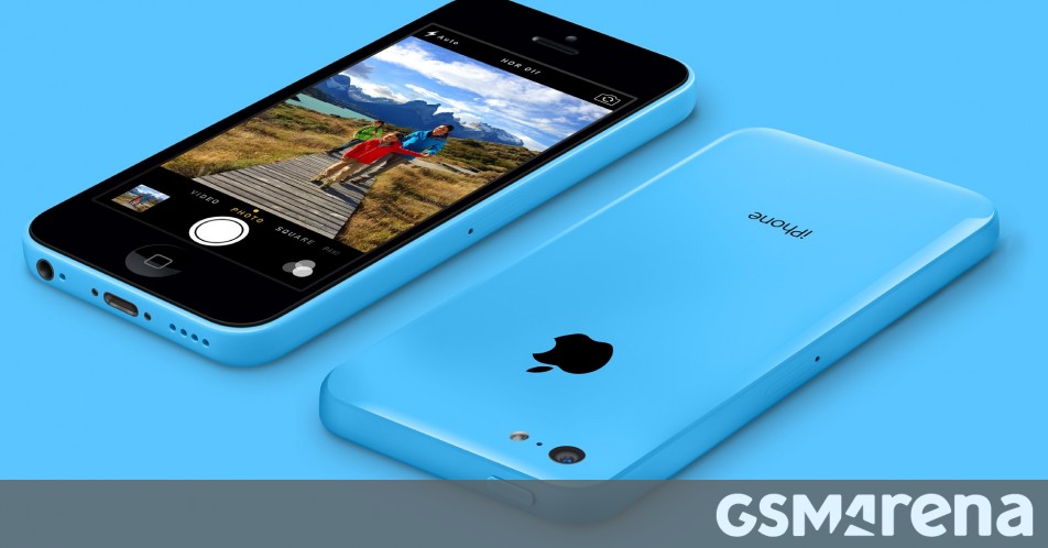 cliënt overhead Sinewi Flashback: iPhone 5c, the cheap and cheerful phone that didn't sell very  well - GSMArena.com news