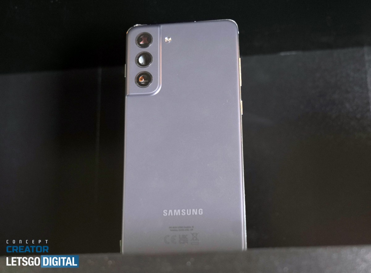 Samsung Galaxy S21 FE appears in hands-on video, sort of