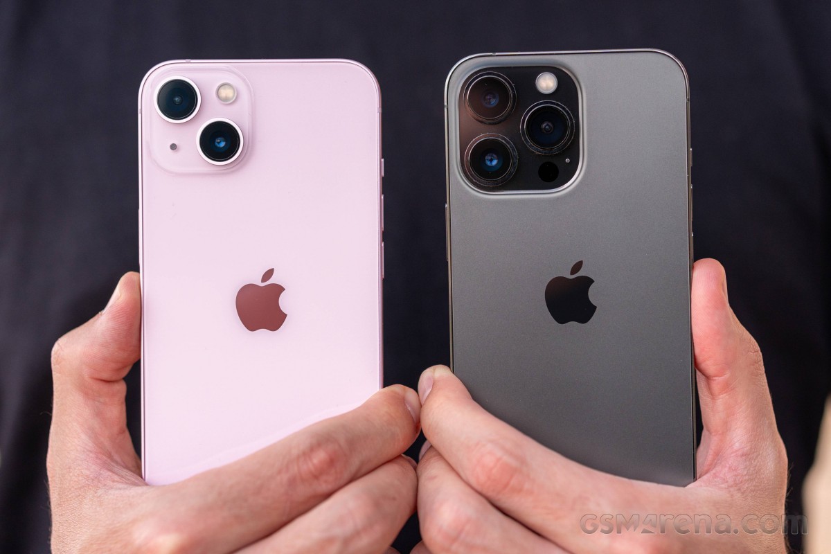 Apple warns suppliers over dwindling iPhone 13 series demand 