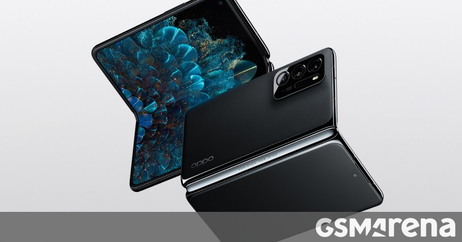 Galaxy Z Flip 3: new renders show the foldable phone with an updated rear  camera hump and secondary screen -  News