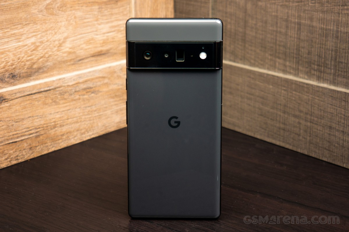 Google Pixel 6 and 6 Pro finally start receiving December update with