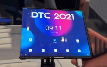 TCL showcases a working Fold 'n Roll prototype 