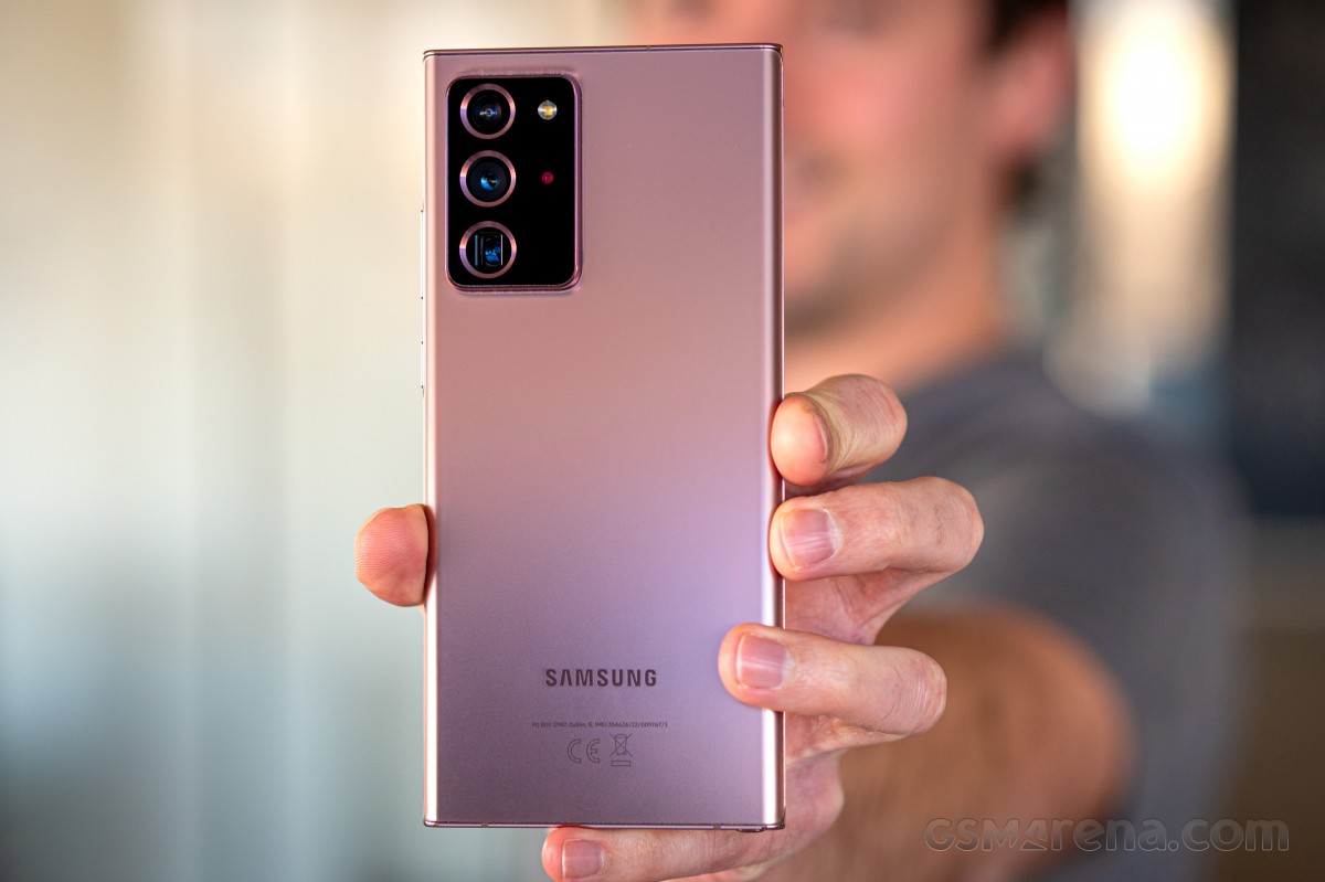 Samsung viaja al futuro nuevamente, lanza la actualización de febrero para el Galaxy Note20
