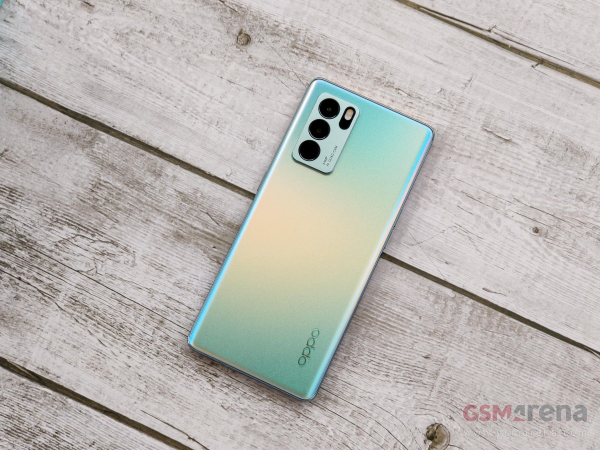 Just look at this beautiful Oppo Reno6 Pro 5G Aurora color version