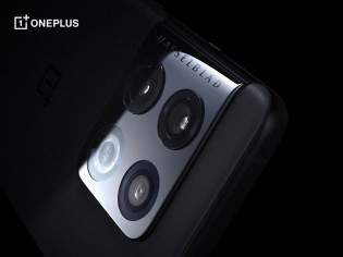 OnePlus 10 Pro teasers confirm January 11 launch, design