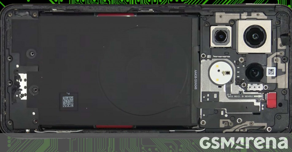 Disassembly: Take a look inside the OnePlus 10 Pro - GSMArena.com news - GSMArena.com