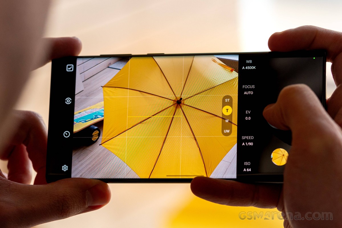 Samsung releases the Expert RAW app for Galaxy S22 series