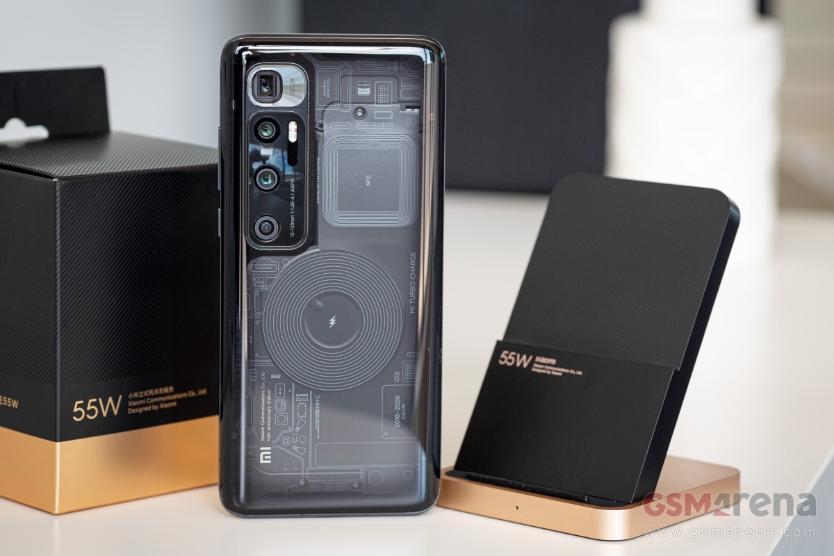https://fdn.gsmarena.com/imgroot/news/22/02/xiaomi-12-ultra-battery-specs-dcs/phone/-1200x900mw1/gsmarena_002.jpg