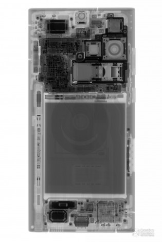 Sinar-X Galaxy S22 Ultra dan S22;  Sumber: iFixit