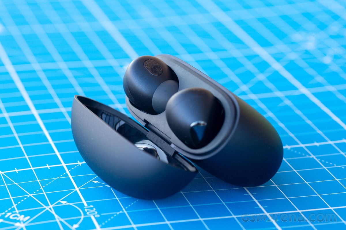 Xiaomi Buds 3T Pro, TWS, Bluetooth 5.2, Surround Sound, 40 dB Adaptive ANC,  3+1 ANC Modes, Dual Transparency Modes, LHDC 4.0 Codec, IP55, Wireless  Charging, White 