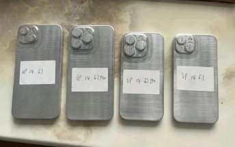 Metal molds show only two sizes of iPhone 14: 6.1