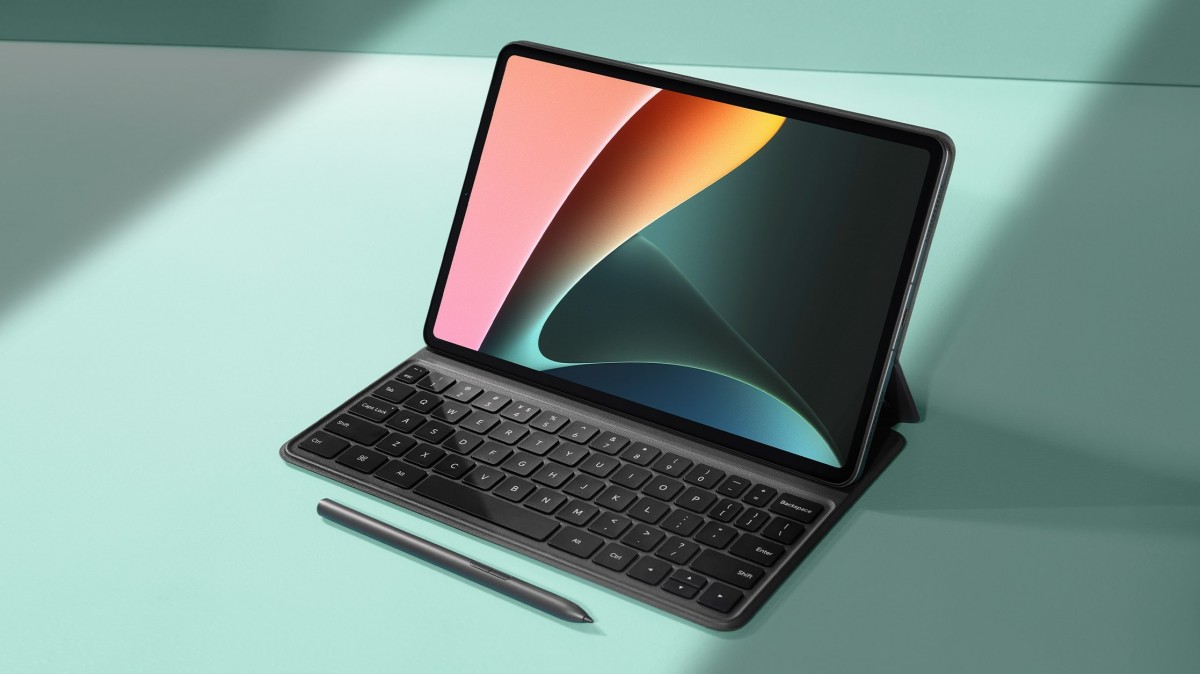 Xiaomi Pad 5 avec son stylet et son clavier