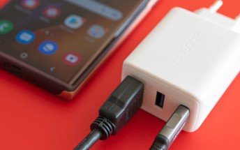 ACEFAST Smart Wall Charger-Hub A17 review