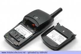 The Benefon Twin Dual SIM, the first of its kind