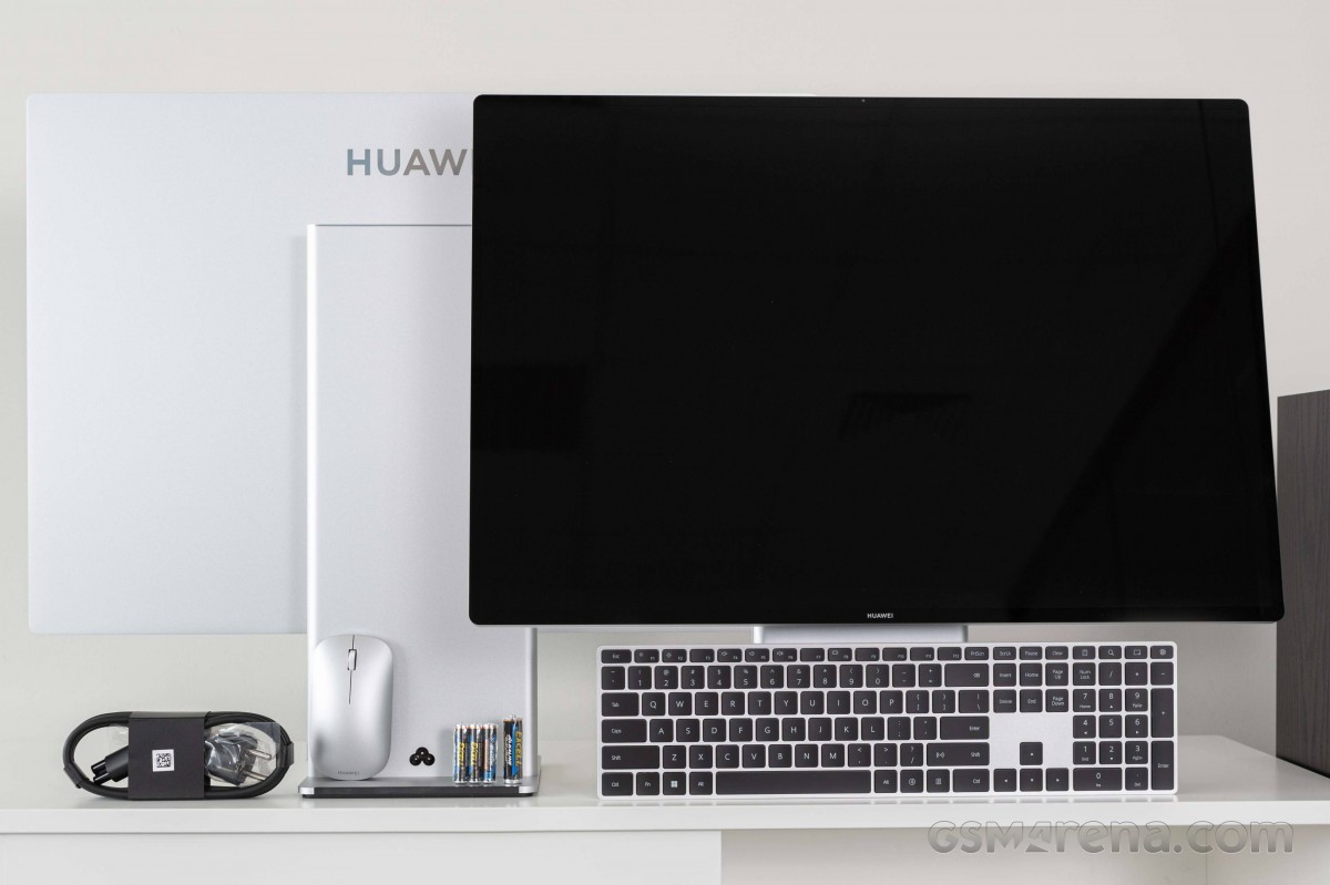 Huawei MateView: High-end external monitor leaked with a 3:2 aspect ratio  and a built-in wireless charging stand -  News