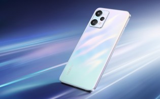 Realme 9 5G Avrupa siyah beyaz