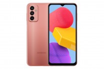 Samsung Galaxy M13 en naranja cobre