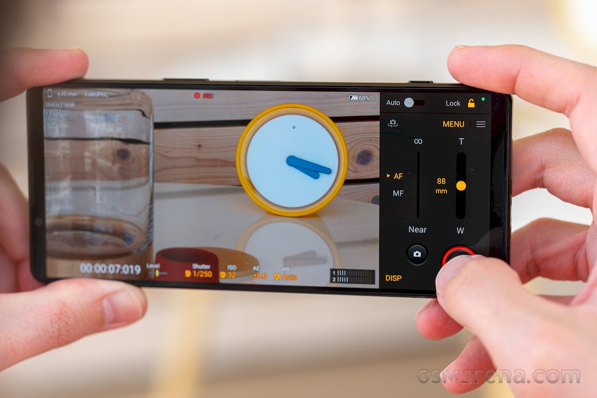 Sony Xperia 1 IV unveiled with continuous zoom camera, SD 8 Gen 1, bigger battery