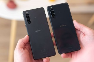 The Xperia 10 IV next to its predecessors