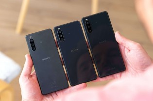 The Xperia 10 IV next to its predecessors