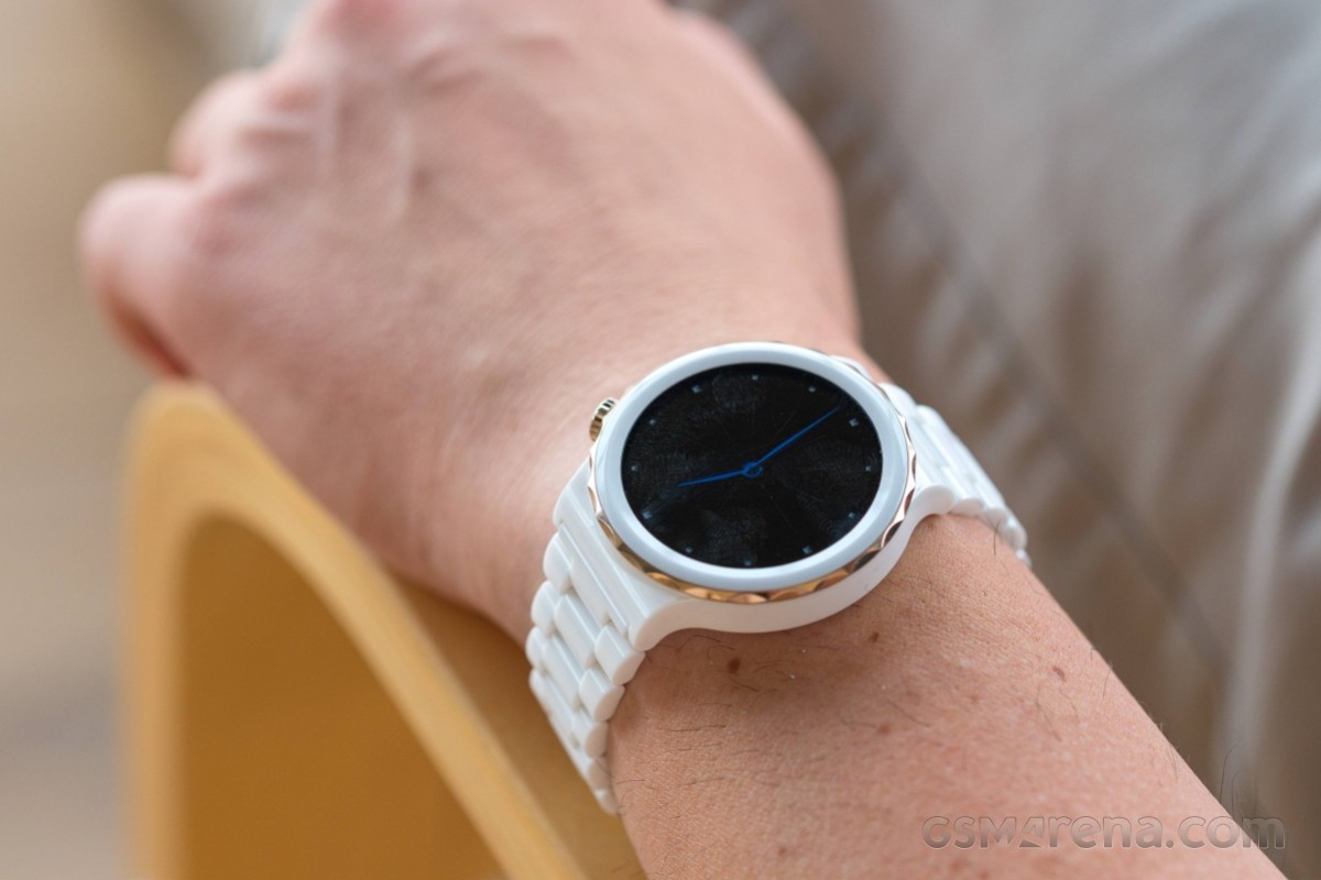 Huawei Watch 3 Review: Flagship smartwatch with HarmonyOS power - Huawei  Central